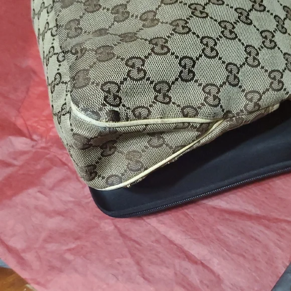 Gucci Eclipse Cream and Brown Shoulder Bag with Monogram Canvas - Picture 5 of 13